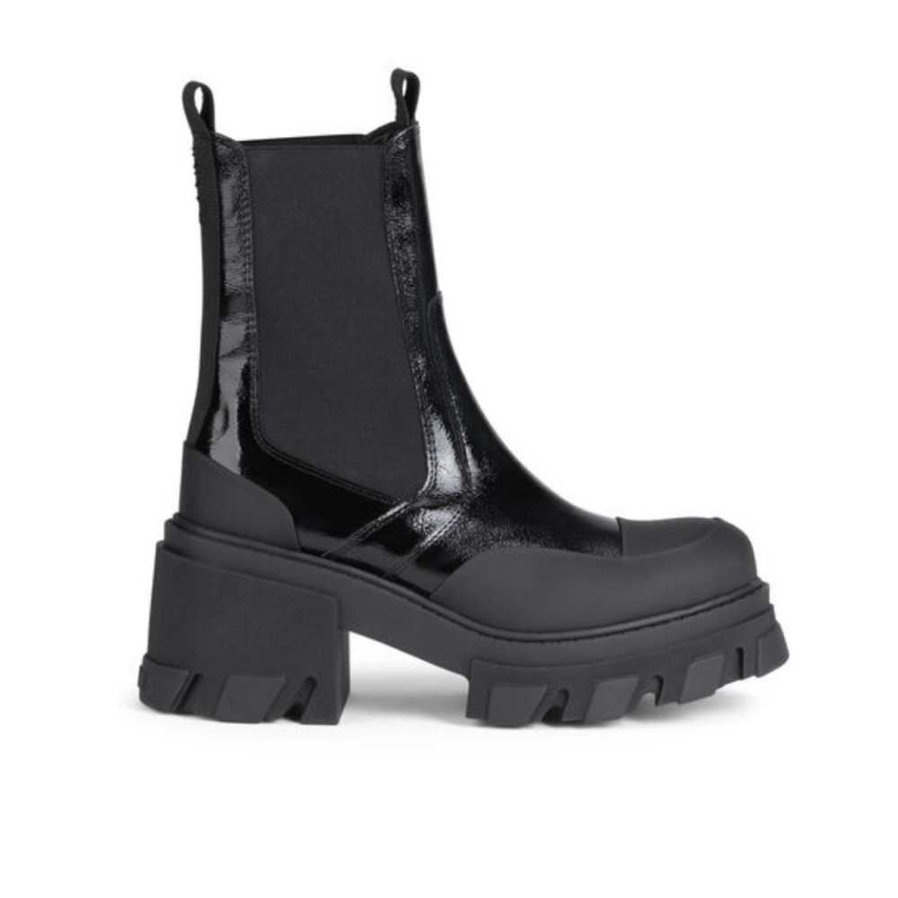 NEVER WORN leather GANNI boots. still in the box